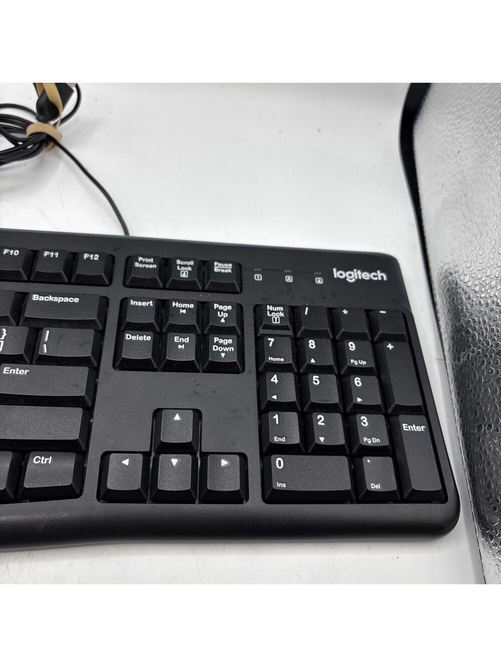 Logitech K120 Plug And Play Corded USB Keyboar - PC 920-002478 - Picture 2 of 4